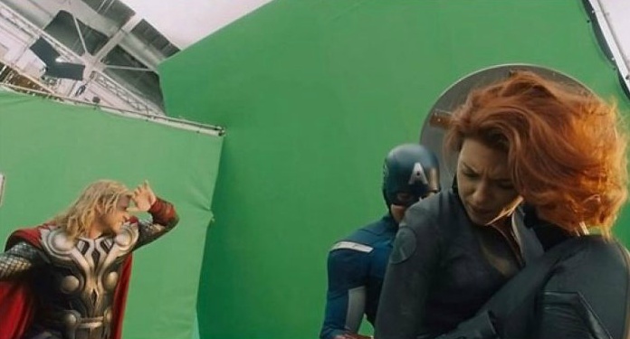 그래...우리...CG많이 들어간 영화에서는 어지간하면 연기 잘했다고 해주자... | 인스티즈