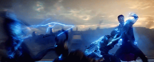 토르:라그나로크 에서 많은 사람들이 최애씬으로 꼽는 장면 3 | 인스티즈