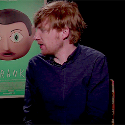 너드미 뿜뿜이었다가 점점 더 잘생겨지는 아일랜드 출신 배우.jpgif | 인스티즈