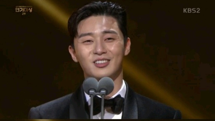 3사 통틀어 제일 상 잘줬다는 KBS 연기대상 | 인스티즈