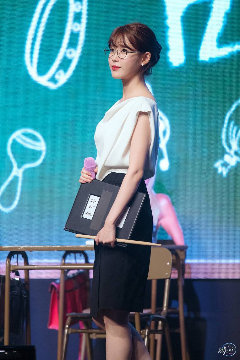 아이유 선생님.jpg | 인스티즈