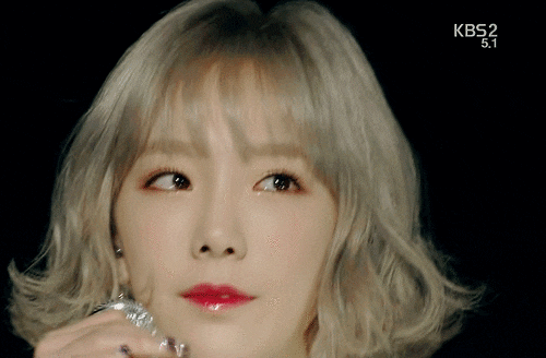 한번 써본 사람은 다른 거 못 쓸 정도로 예쁘다는 애굣살 펄의 최강자 | 인스티즈