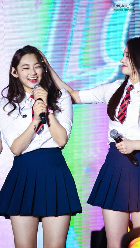 정체불명의 유닛을 결성했던 두 멤버jpgif (아이오아이) | 인스티즈