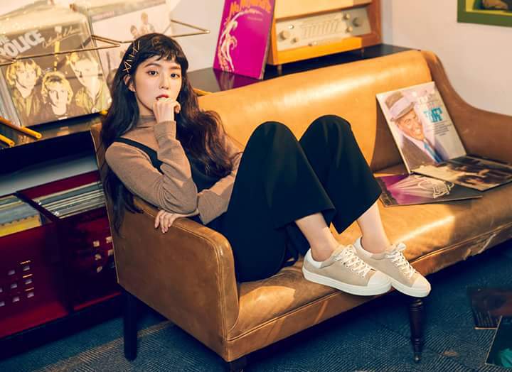 신발 모델 아이린.gif | 인스티즈