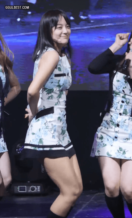 세정이의 근육 ㄷㄷㄷ.gif | 인스티즈