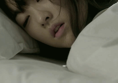 [고르기] 일방적 사랑에 지쳐 떠나겠다는 연하남을 붙잡는 연상녀 조합 고르기 | 인스티즈