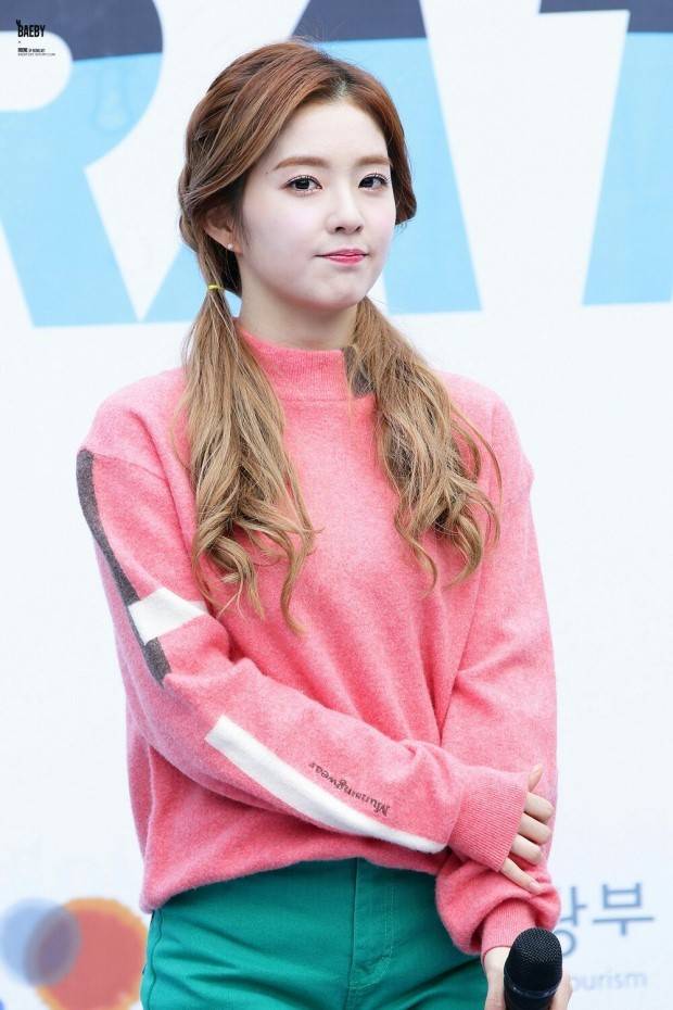 연예인 양갈래 머리모음♥ 여친,트와이스,레벨,에이핑크등 | 인스티즈