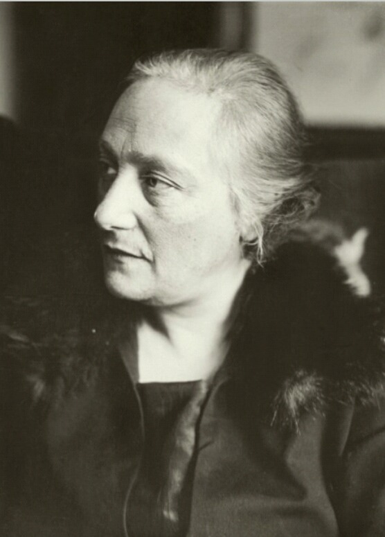 여자 위인이 없는건 여자가 일을 못해서 그런거 아닌가.. | 인스티즈