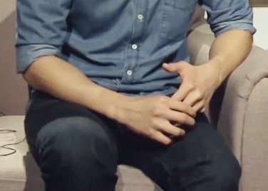 흔한 남자배우가 결혼후에 생긴 습관.gif | 인스티즈