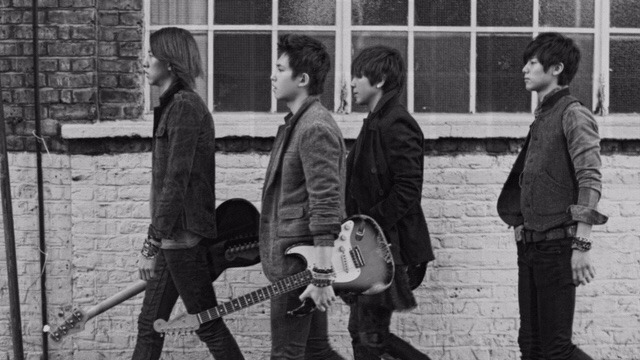 아이돌,연예인이 사용하는 스마트폰 모델 | 인스티즈