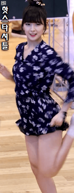 얼굴은 애기애기한데 몸매는 또 느낌이 다른 오마이걸 아린.GIF | 인스티즈