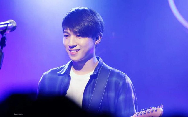 데이식스 기타치는애 | 인스티즈