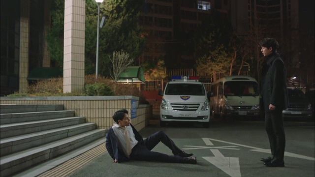 비밀의 숲 윤과장 과거 | 인스티즈