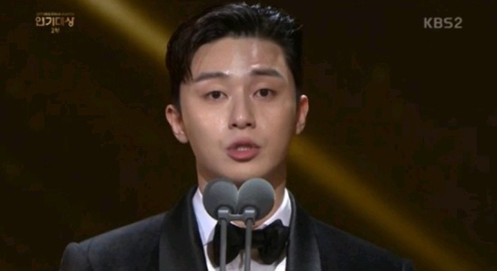 3사 통틀어 제일 상 잘줬다는 KBS 연기대상 | 인스티즈