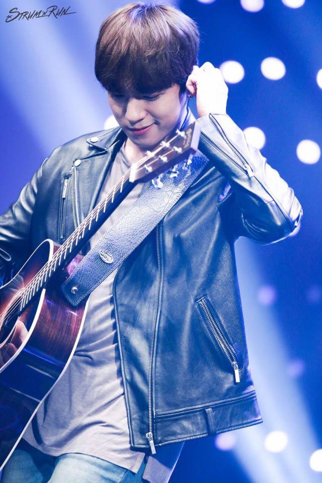 데이식스 기타치는애 | 인스티즈