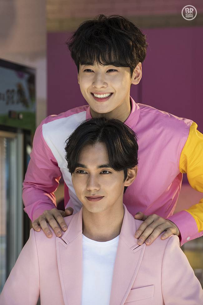 아이돌중에서 얼굴천재라는 차은우와 유승호 투샷 | 인스티즈