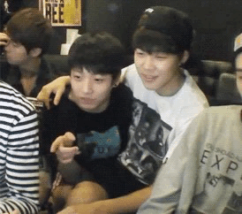 많이 어려보이는 방탄소년단 데뷔 시절..gif | 인스티즈