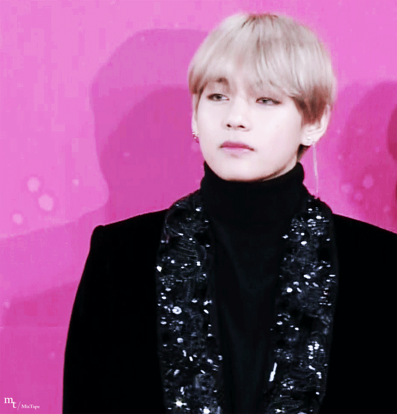 같은 옷 입은 박보검-방탄소년단 뷔.jpgif | 인스티즈