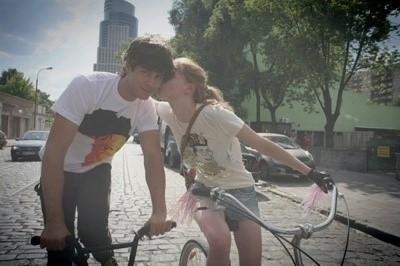 [고르기] 하루하루가 시트콤같은 연애 vs 하루하루가 영화같은 연애 | 인스티즈