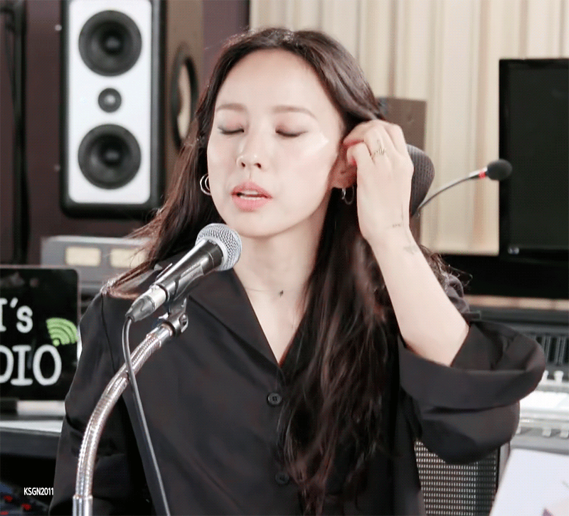 브이앱 댓글 읽는 이효리 (Feat. 욕) | 인스티즈