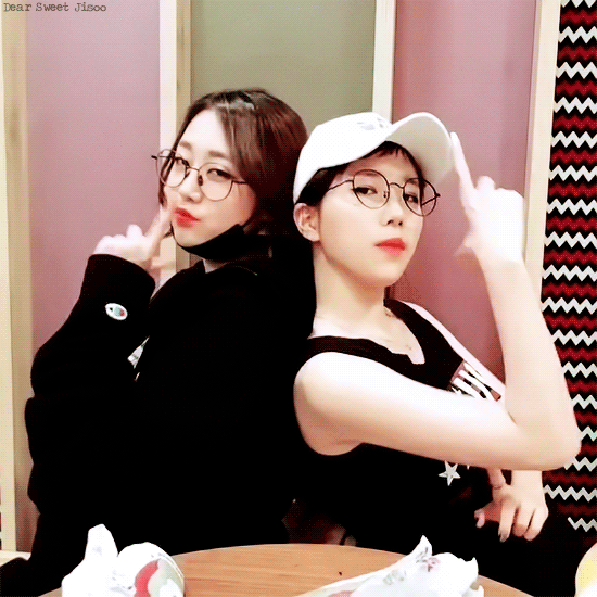 안경 쓴 러블리즈 멤버들 사진모음.jpgif | 인스티즈