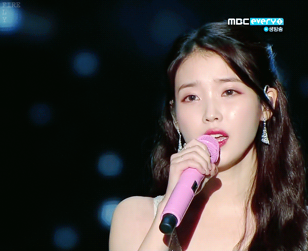 디즈니 공주 같았던 멜론 뮤직 어워드 아이유.JPGIF | 인스티즈