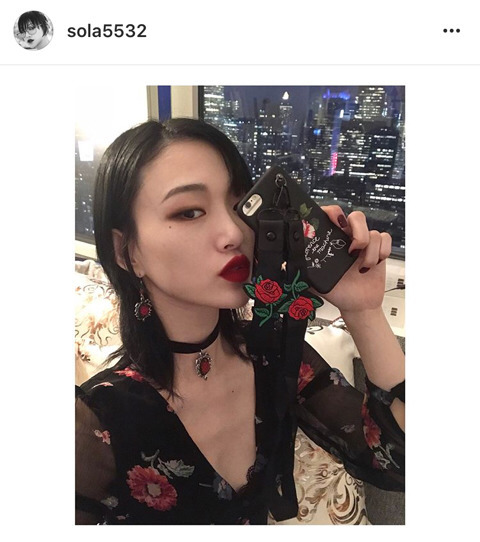 최소라 카페에서 라이브하다 케이스 무나함ㅋㅋㅋ(모델 최소라) | 인스티즈