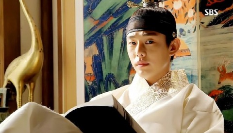 [고르기] 오갈데 없는 여시와 함께 있어줄 사람을 골라보자 | 인스티즈