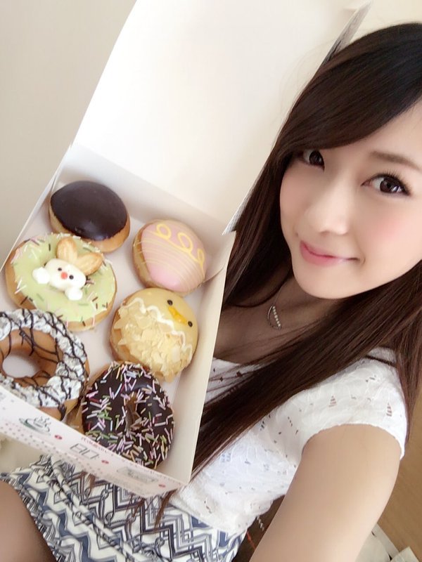 [극과극] 한명은 미친 몸매와 색기 또 다른 한명은 귀여운 스타일 | 인스티즈