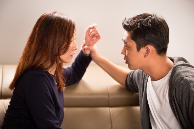 연상녀와 있을때 이중적인 야릇함이 느껴지는 남자배우들의 공통점 (갭모에) | 인스티즈