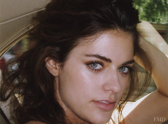 알랭드롱 유전자 그대로 물려받은 손녀(+알랭드롱 젊은 시절) | 인스티즈