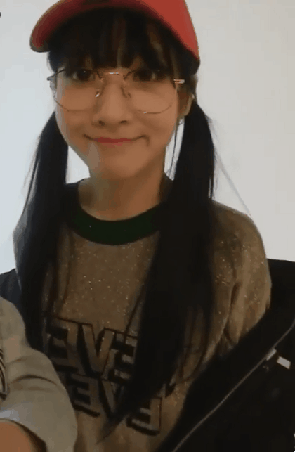 안경 쓴 러블리즈 멤버들 사진모음.jpgif | 인스티즈