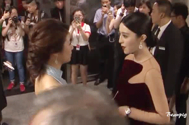 여자한테 키스하는 판빙빙 | 인스티즈