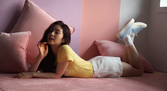 신발 모델 아이린.gif | 인스티즈