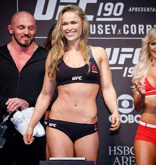 충격적인 론다로우지 비시즌.JPG | 인스티즈