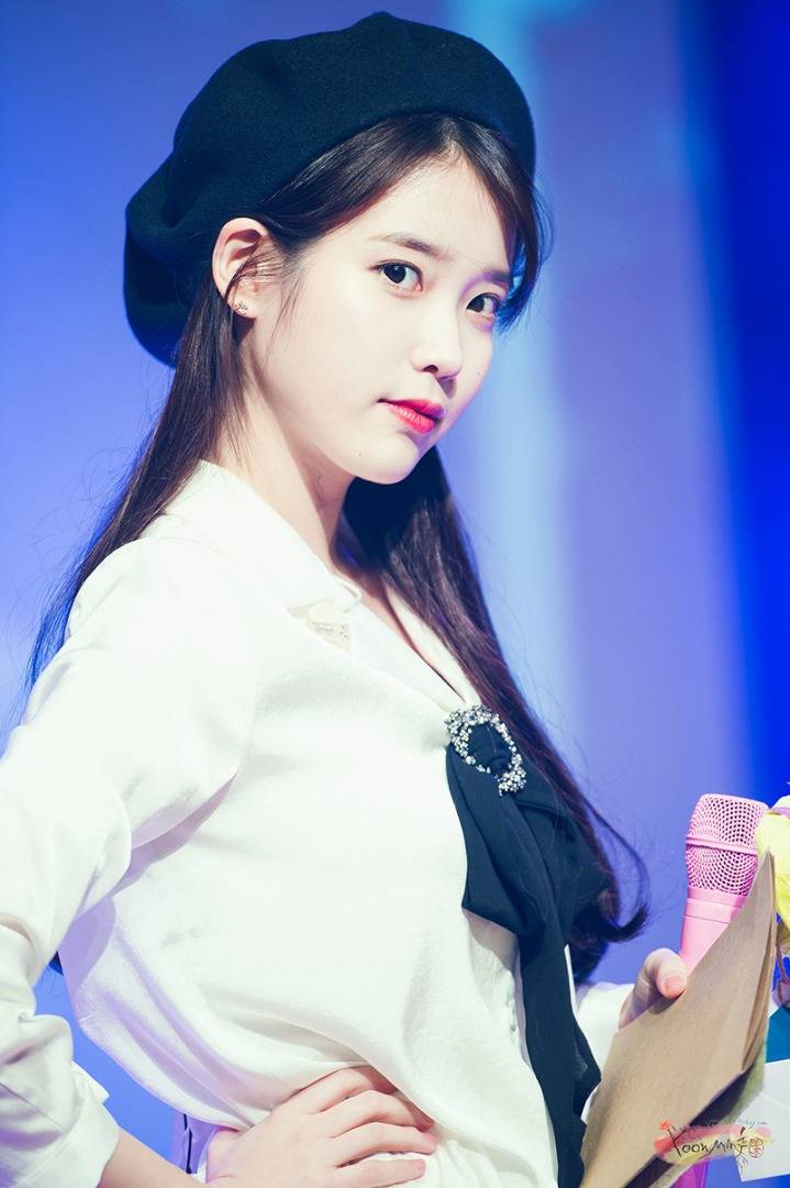 싸이월드가 생각나는 아이유 서든 팬미팅 문답.txt | 인스티즈