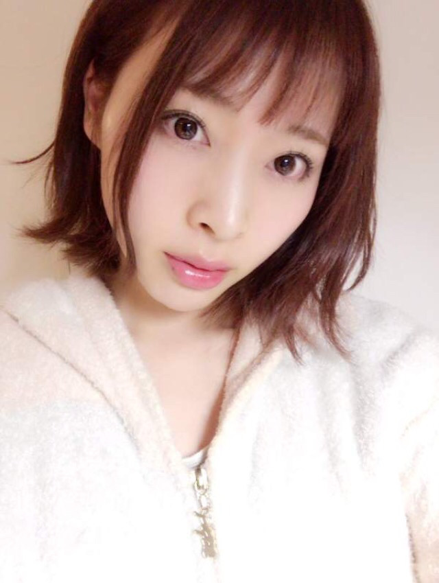 백옥같은 피부와 몸매지만 은근 저평가 경향이 있는(언급이 잘 안되는) 배우 | 인스티즈