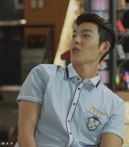 [고르기] 대학생 게녀를 쫓아다니는 고딩 고르기 | 인스티즈