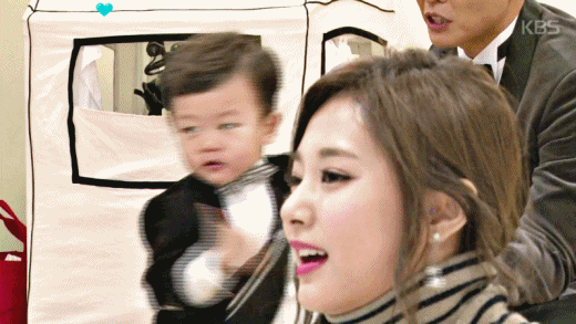 트와이스에게 시크함폭발하는 우리박.gif | 인스티즈