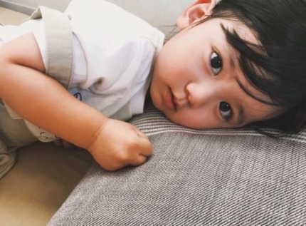 일본 SNS 난리 난 아기 사진 | 인스티즈