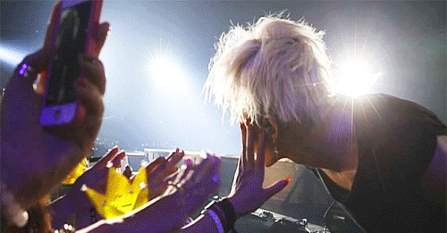 지드래곤이 자주하는 팬서비스의 최후.jpgif | 인스티즈