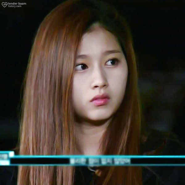 눈의 표정이 아름다운 미나토자키 사나.gif | 인스티즈