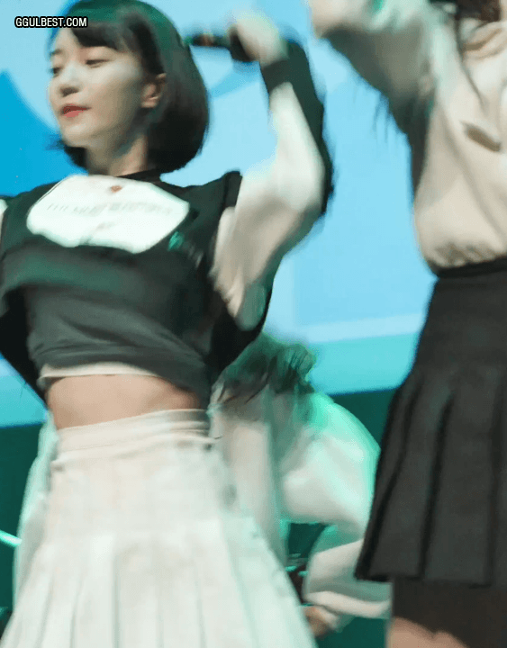 오마이걸 비니 초근접... 살랑살랑 몸짓...gif | 인스티즈