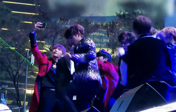 팬 아니어도 저장하게 되는 짤들19.gif | 인스티즈