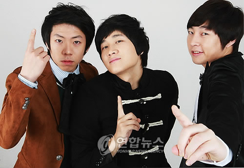 전형적인 중고딩때 일진 무리중에 꼭 있는 애들 (무릎꿇고들어오시긔) | 인스티즈