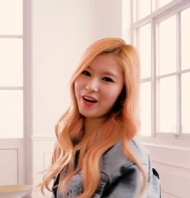 총쏘는 트와이스.gif | 인스티즈