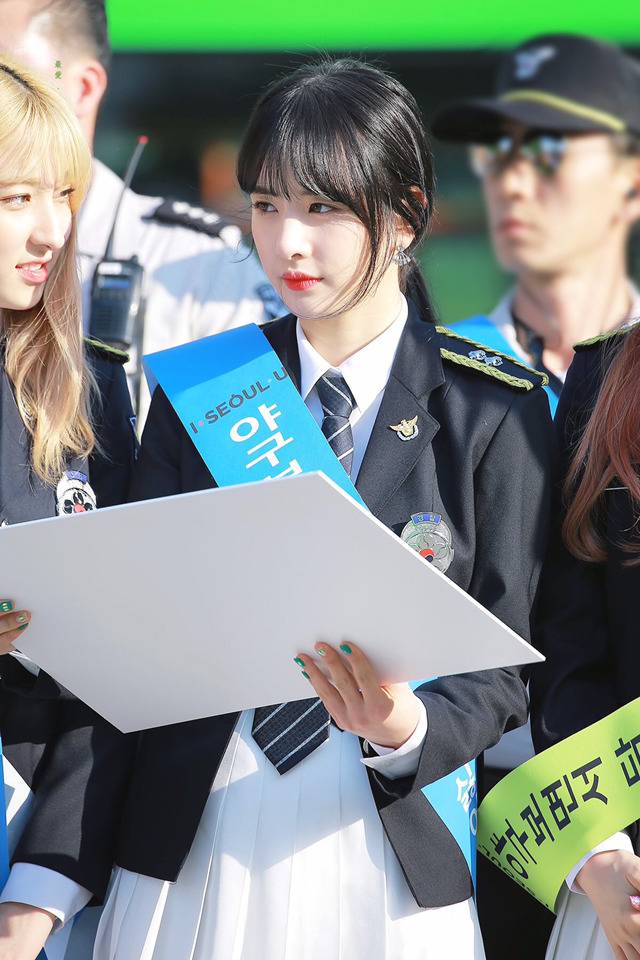 경찰 제복이 너무 잘 어울리는 소녀들 | 인스티즈