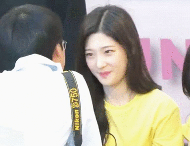 정채연과 사나 앞에서 아이컨택하기 | 인스티즈