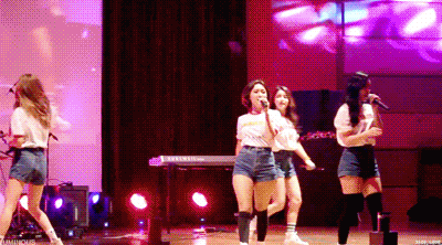 마마무 무대 위 장난 모음.gif | 인스티즈