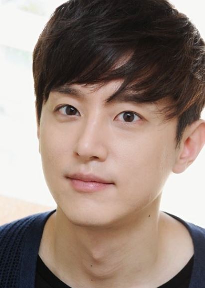 현실적으로 대학교 탑에 매우 잘 어울리는 남자외모 | 인스티즈